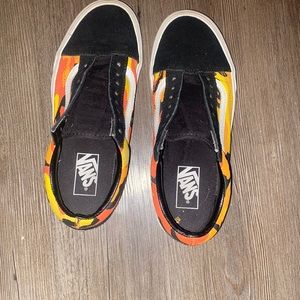 Old Skool Flame sneakers